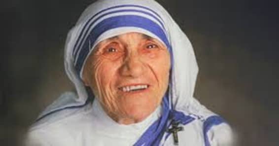 Ensinamentos de amor e humildade de Madre Teresa de Calcutá