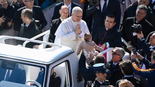 Papa: a Igreja, enquanto comunhão dos fiéis, não pode errar na fé
