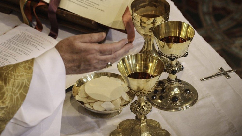 Eucaristia e lava-pés: o sacrifício e o serviço como uma só oferta