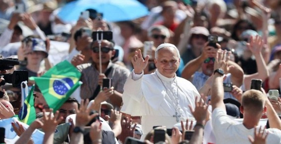 Papa: a Eucaristia é o antídoto contra as divisões que minam o nosso mundo
