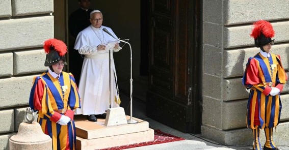 Leão XIV convida a confiarmos na ação silenciosa de Deus, que não se impõe pela força