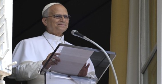O Papa: no deserto da guerra e da arrogância redescobrir a lógica da partilha e da caridade