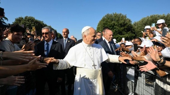 O Papa em Assis: construir a civilização do amor, e não das contraposições